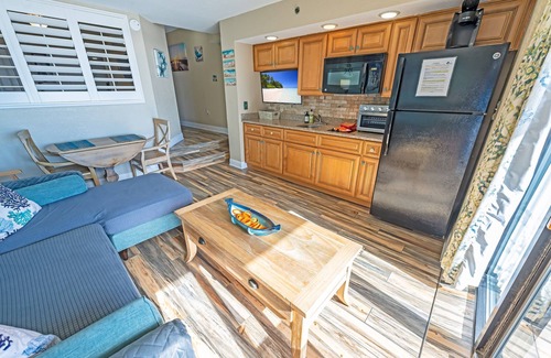 Windy Hill Condominio | Beachfront 1BR w/ balcony & pools
