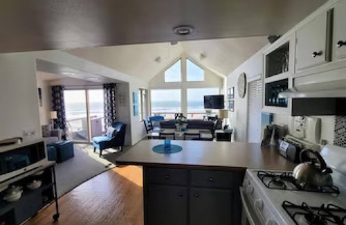Smith River Apartamento | Oceanfront Cabin 6 w Jacuzzi Awe-inspiring View