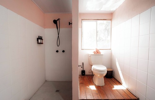 Bocas del Toro Cama Y Desayuno | Oceanfront Caribbean Holiday Home Private Entrance