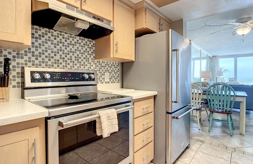 New Smyrna Beach Condominio | OceanFront Condo - Beach, Pool, Steps to Flagler Ave