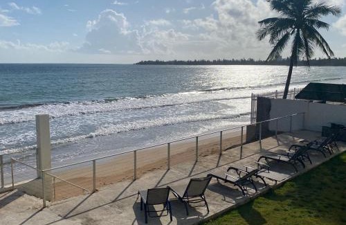 Playa Fortuna Apartamento | Oceanfront Condo in Luquillo