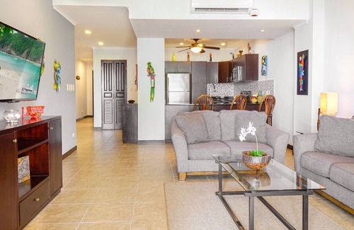 Barrio Los Villalobos Condominio | Oceanfront condo with amazing balcony, and beach access