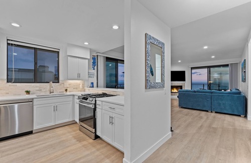 Carlsbad Condominio | Oceanfront Condo with Large Patio and Full Sea View in Carlsbad, CA