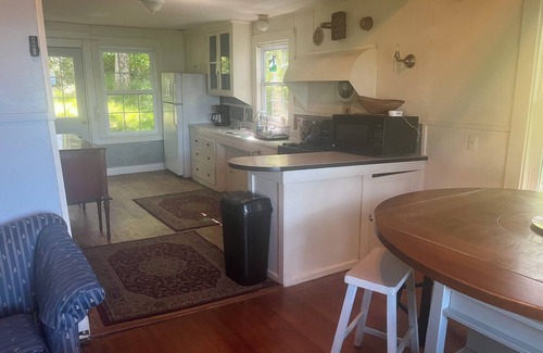 Salsbury Cove Cabaña | Oceanfront cottage for rent, 5 miles to Acadia National Park. Pet-Friendly!