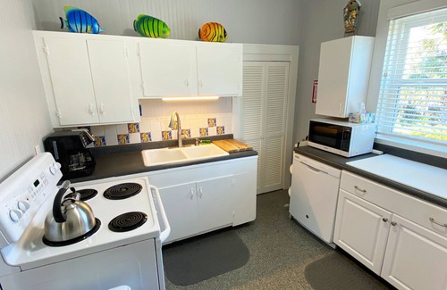 St. Augustine Beach Cabaña | Direct Ocean Propiedad Frente. Capacidad para 12 adultos y 4 niños