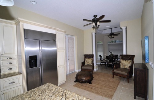 Melbourne Beach Casa | Oceanfront estate - Four bedroom oceanfront pool home