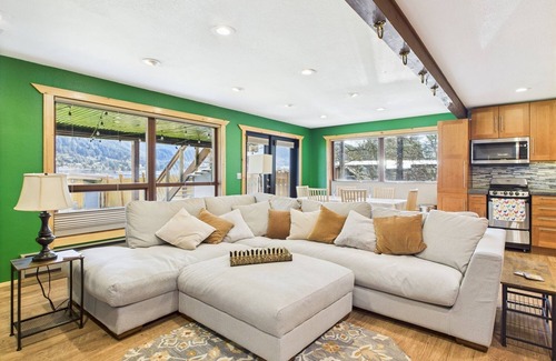 West Juneau Casa | Oceanfront Fire Pit, Decks, Large Yard, Views!