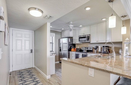 Fort Pierce Shores Condominio | Oceanfront Fort Pierce Condo: Pool & Beach Access!