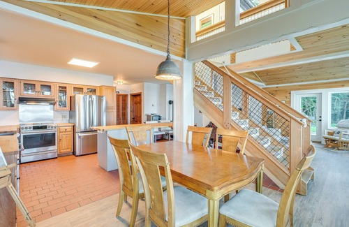 Marlboro Casa | Oceanfront Frenchman Bay Home: Stunning View!