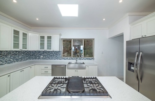 Long Bay Villa | Front Page