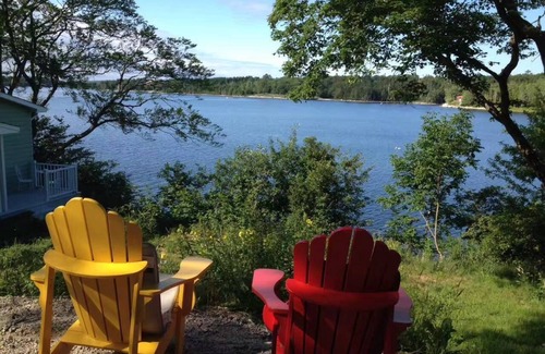 Chester Cabaña | Oceanfront Garden Cottage - Gateway to Attractions & Towns. Private Cove Mooring