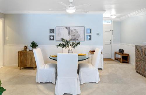 Eastern Malibu Casa | Oceanfront Gem w Balcony Pool Hot Tub Carbon Beach Access Bluewater Haven by AvantStay