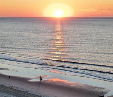 Crescent Beach Casa | Oceanfront Get Away
