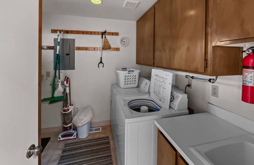 Rockaway Beach Casa | Great Deals on Summer Stays!