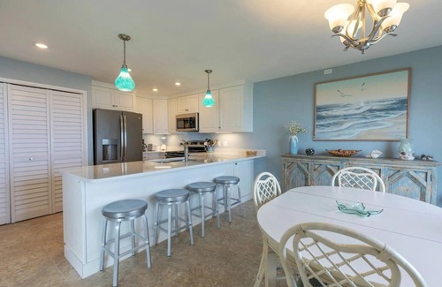 New Smyrna Beach Condominio | Oceanfront Ground-Floor Retreat on No-Drive Beach | Peace & Comfort
