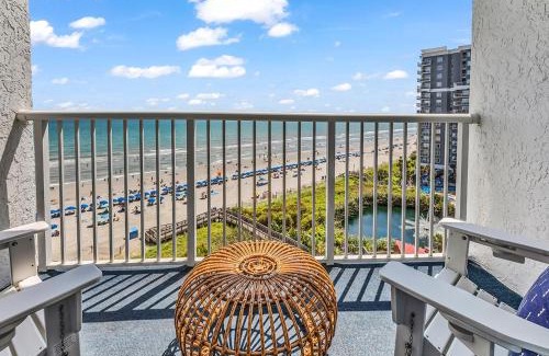 Arcadian Shores Apartamento | Oceanfront Heated Indoor Pool Hot Tub King Bed