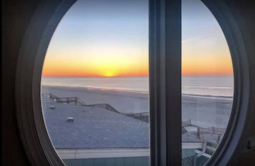Ocean Isle Beach Casa | Oceanfront Home with Hot Tub, Pool, Panoramic Views, Linens Included