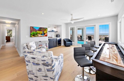 South Beach Haven Casa | Oceanfront Home Complete With Every Amenity ~ Tesla Charger