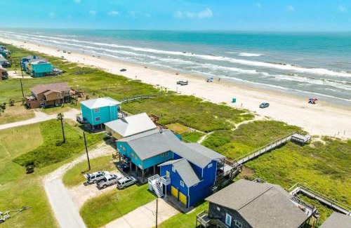 Surfside Beach Casa | Oceanfront Home - Walk Out to Sand & Surf