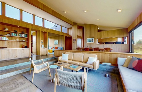 Sea Ranch Casa | Casa frente al mar con bañera de hidromasaje privada, vistas, acceso a la playa y piscinas compartidas / tenis.