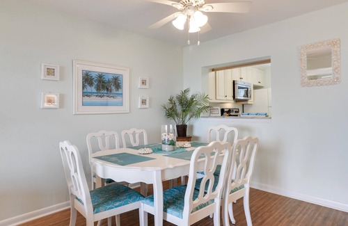 Oceanmarsh Subdivision Condominio | Frente al mar, cubierta enorme, nueva cama King!