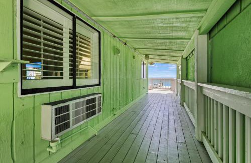 Fort Pierce Hotel | Oceanfront Inn Room #11- Standard Room - King Bed