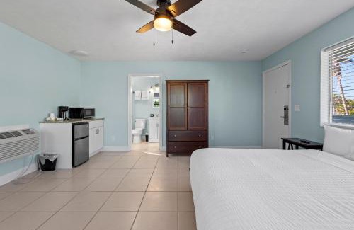 Fort Pierce Casa | Oceanfront Inn Room #1 - Partial Ocean View King Bed
