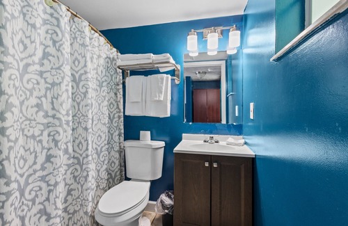 Fort Pierce Hotel | Oceanfront Inn Room #16- Ocean View Balcony, 2 Full Beds