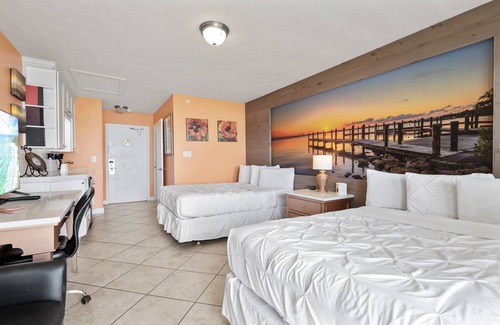 Fort Pierce Hotel | Oceanfront Inn Room #24- Ocean View Balcony, 2 Full Beds