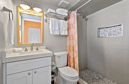 Fort Pierce Hotel | Oceanfront Inn Room #24- Ocean View Balcony, 2 Full Beds