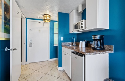 Fort Pierce Hotel | Oceanfront Inn