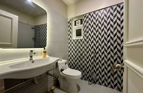 Clifton Apartamento | Oceanfront Oasis in Clifton: Steps to Dolmen Mall