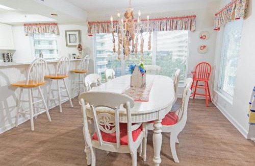 Litchfield by the Sea Casa | Oceanfront Paradise: 3 Bdrm Condo, Pawleys Island