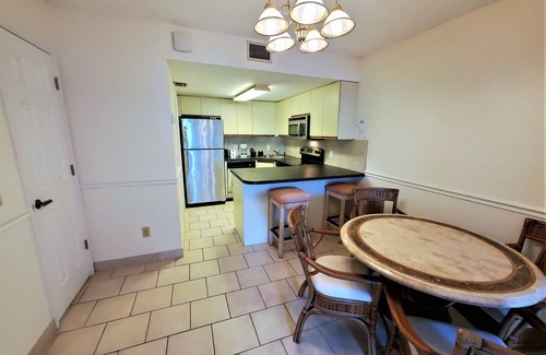 Cape Caneveral Beach Gardens Condominio | Oceanfront Patio Condo First Floor - Sleeps 6 Guests