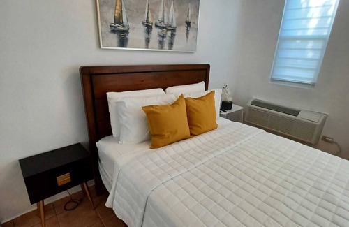 Mediania Alta Complejo | Oceanfront Penthouse, 3 bed/2 bath with Private Terrace & Hot-Tub!! A MUST stay!