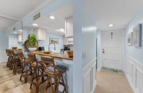 Stuart Condominio | OCEANFRONT Penthouse XL Balcony w/ Gorgeous Views, S. Hutchinson Island/Stuart