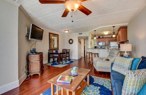 Ponce Inlet Condominio | Frente a la playa de Ponce, FL, piso superior remodelado 2/2