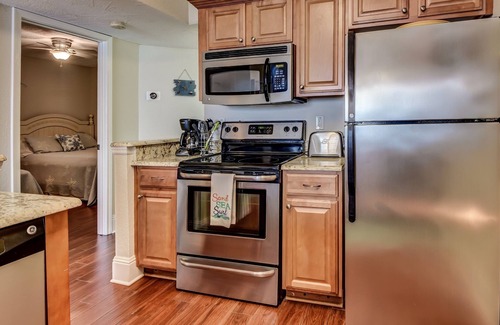 Ponce Inlet Condominio | Frente a la playa de Ponce, FL, piso superior remodelado 2/2
