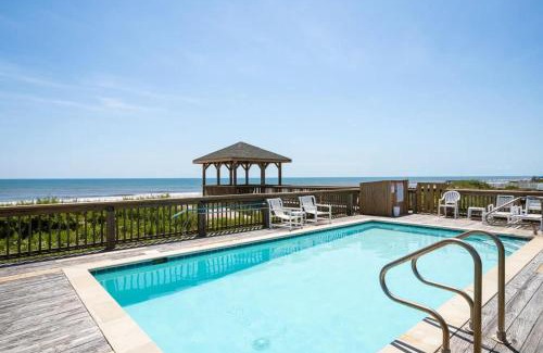 Ocean Hill Casa | Oceanfront Pool & Spa Volleyball Court Game Rm