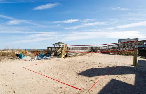 Ocean Hill Casa | Oceanfront Pool & Spa Volleyball Court Game Rm