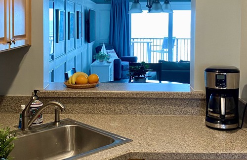 Crescent Beach Condominio | Oceanfront, Quiet Beach, Pickleball, Family Friendly, Clean
