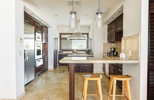 La Paz Condominio | Oceanfront Residence with 2 bedrooms