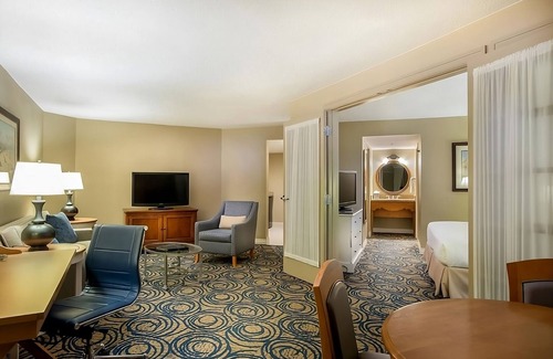 Brush - Stewarts Hotel | Oceanfront Resort w/ Sparkling Pool, Gym & Volleyball Court! Near the Beach!