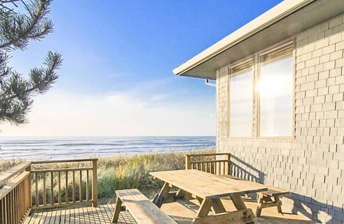 Neskowin Casa | Oceanfront Retreat