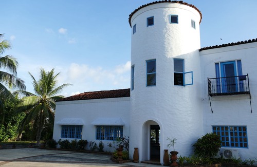 Dauis Villa | Villa española frente al mar