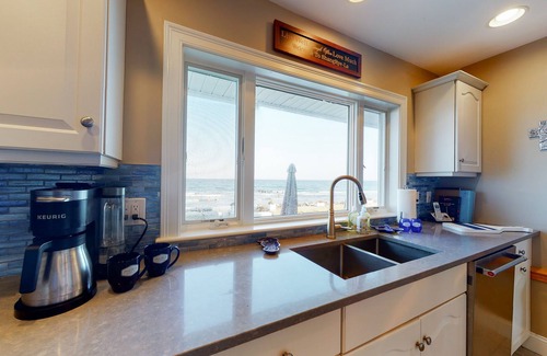 Rye Casa | Oceanfront Stunner w/ Kayaks, Beach Gear, Fireplace, Amazing Water Views & Pond