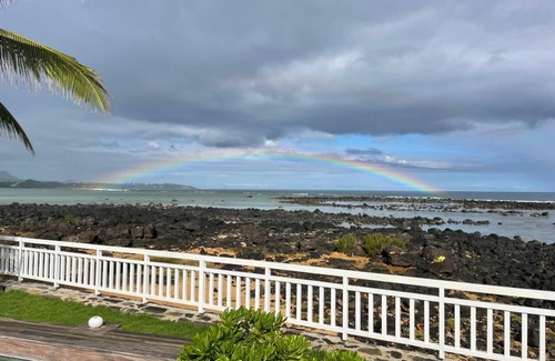 Morcellement Raffray Casa | Oceanfront sunset villa with magnesium pool, beach access and private spa.