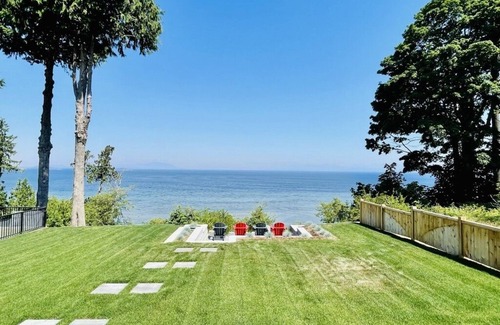 Regional District of Nanaimo Casa | Oceanfront Sunsets