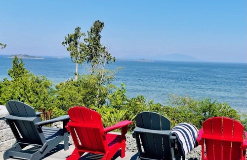 Regional District of Nanaimo Casa | Oceanfront Sunsets