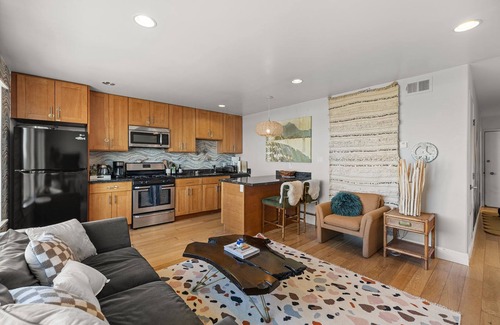 Parkside Apartamento | Oceanfront & top-floor, 2-bedroom apartment in San Francisco